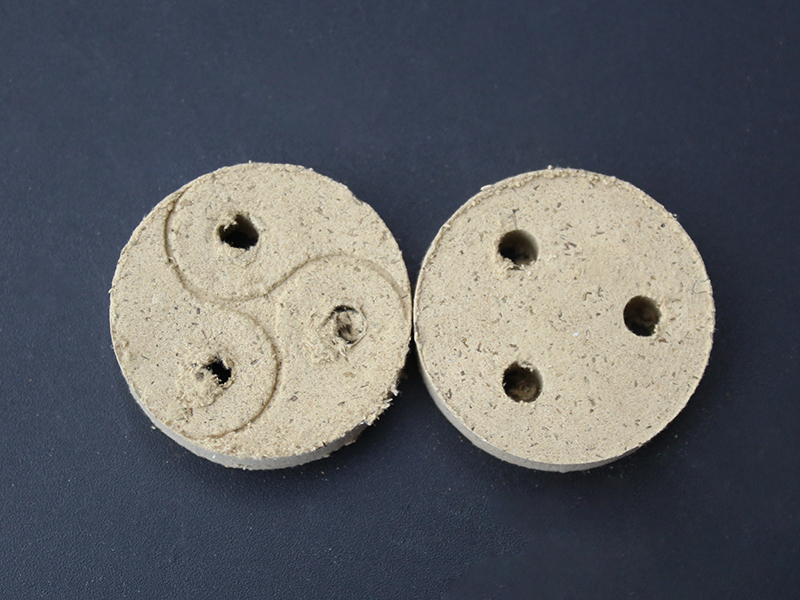 圓形三孔艾絨餅3*0.6CM